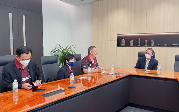 26.05.65 นายกฯ สมัยที่ 18 เข้าพบคุณพรชัย สิทธิยากรณ์ (G11)