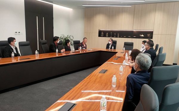 26.05.65 นายกฯ สมัยที่ 18 เข้าพบคุณพรชัย สิทธิยากรณ์ (G11)