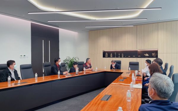 26.05.65 นายกฯ สมัยที่ 18 เข้าพบคุณพรชัย สิทธิยากรณ์ (G11)