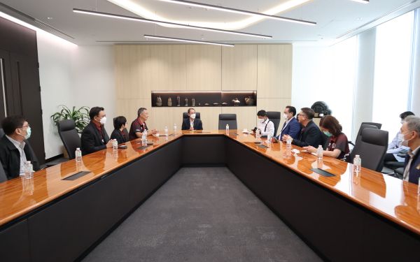 26.05.65 นายกฯ สมัยที่ 18 เข้าพบคุณพรชัย สิทธิยากรณ์ (G11)