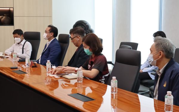 26.05.65 นายกฯ สมัยที่ 18 เข้าพบคุณพรชัย สิทธิยากรณ์ (G11)