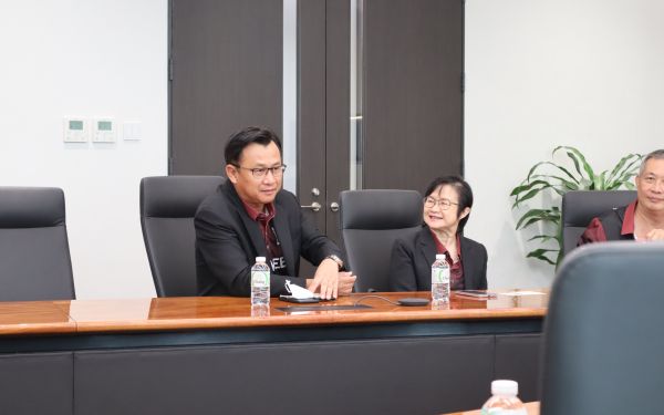 26.05.65 นายกฯ สมัยที่ 18 เข้าพบคุณพรชัย สิทธิยากรณ์ (G11)