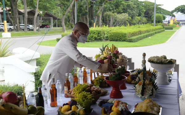 05.06.65 พิธีบวงสรวงศาลพระภูมิ มหาวิทยาลัยเชียงใหม่