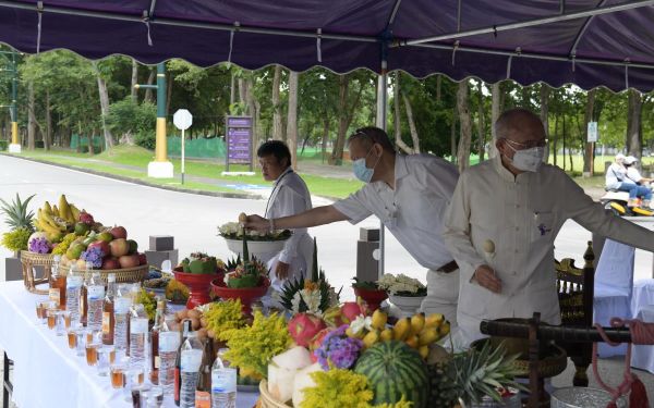 05.06.65 พิธีบวงสรวงศาลพระภูมิ มหาวิทยาลัยเชียงใหม่