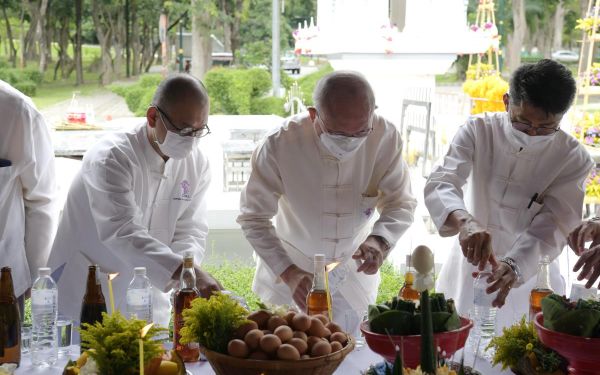 05.06.65 พิธีบวงสรวงศาลพระภูมิ มหาวิทยาลัยเชียงใหม่