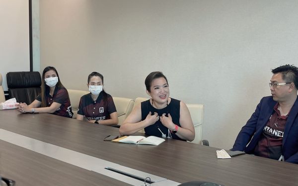 ภาพบรรยากาศเข้าแสดงความยินดี กับ รองอธิบดีกรมเชื้อเพลิงธรรมชาติ