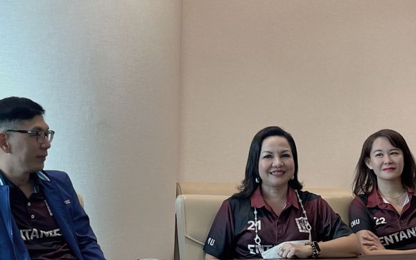 ภาพบรรยากาศเข้าแสดงความยินดี กับ รองอธิบดีกรมเชื้อเพลิงธรรมชาติ