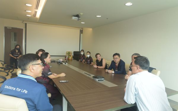 ภาพบรรยากาศเข้าแสดงความยินดี กับ รองอธิบดีกรมเชื้อเพลิงธรรมชาติ