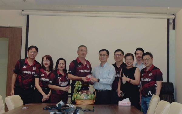 ภาพบรรยากาศเข้าแสดงความยินดี กับ รองอธิบดีกรมเชื้อเพลิงธรรมชาติ