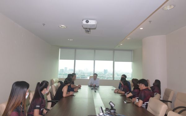 ภาพบรรยากาศเข้าแสดงความยินดี กับ รองอธิบดีกรมเชื้อเพลิงธรรมชาติ