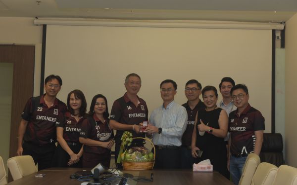 ภาพบรรยากาศเข้าแสดงความยินดี กับ รองอธิบดีกรมเชื้อเพลิงธรรมชาติ