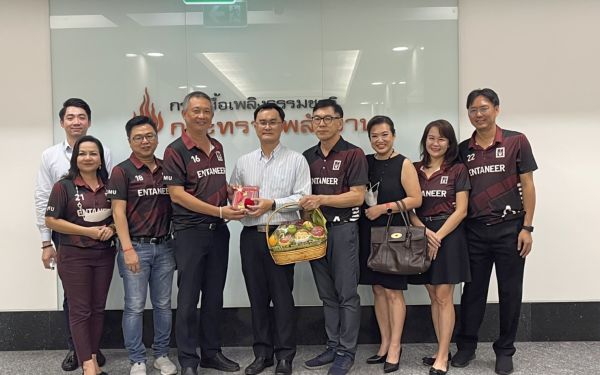 ภาพบรรยากาศเข้าแสดงความยินดี กับ รองอธิบดีกรมเชื้อเพลิงธรรมชาติ