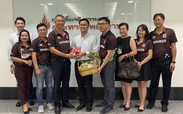 ภาพบรรยากาศเข้าแสดงความยินดี กับ รองอธิบดีกรมเชื้อเพลิงธรรมชาติ