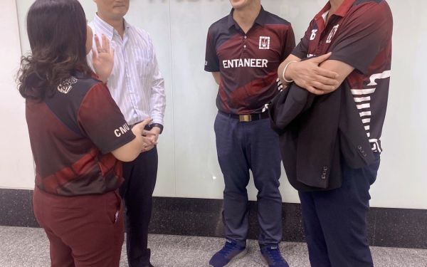 ภาพบรรยากาศเข้าแสดงความยินดี กับ รองอธิบดีกรมเชื้อเพลิงธรรมชาติ