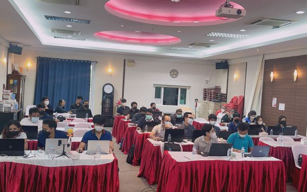 ภาพบรรยาการกิจกรรมสัมมนาเชิงปฎิบัติการ “พี่สอนน้อง” (Hand On The Job)