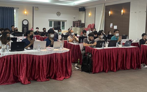 ภาพบรรยาการกิจกรรมสัมมนาเชิงปฎิบัติการ “พี่สอนน้อง” (Hand On The Job)