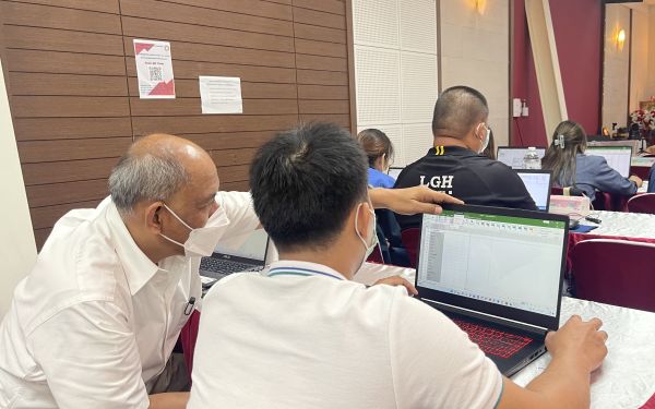 ภาพบรรยาการกิจกรรมสัมมนาเชิงปฎิบัติการ “พี่สอนน้อง” (Hand On The Job)