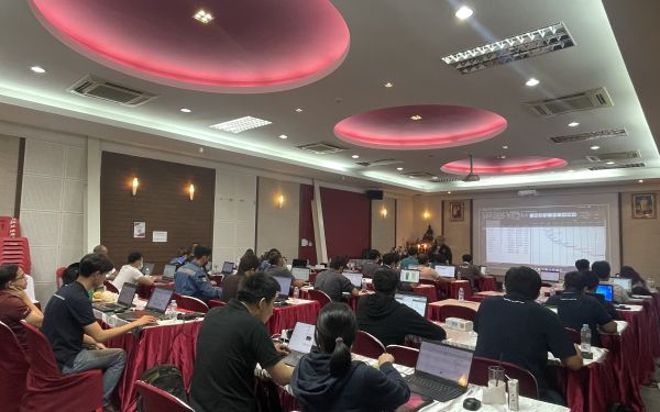 ภาพบรรยาการกิจกรรมสัมมนาเชิงปฎิบัติการ “พี่สอนน้อง” (Hand On The Job)