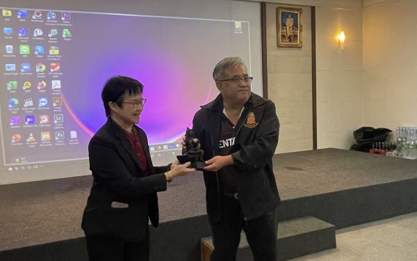 ภาพบรรยาการกิจกรรมสัมมนาเชิงปฎิบัติการ “พี่สอนน้อง” (Hand On The Job)