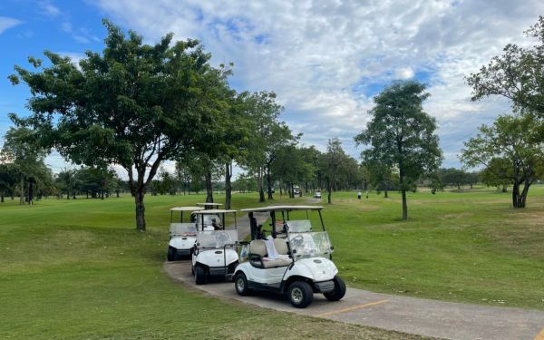 ภาพบรรยากาศกิจกรรมกอล์ฟ 8 เกียร์