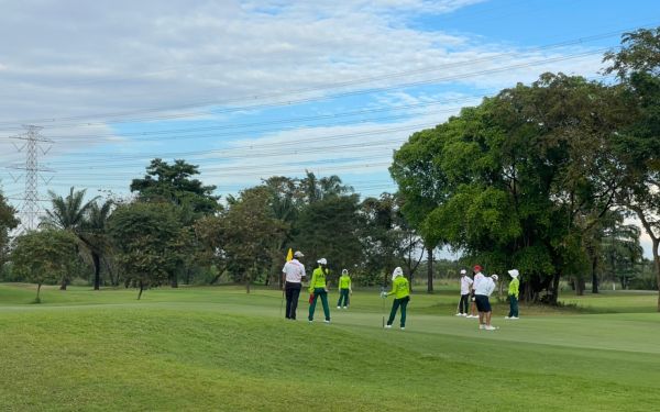 ภาพบรรยากาศกิจกรรมกอล์ฟ 8 เกียร์