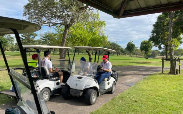 ภาพบรรยากาศกิจกรรมกอล์ฟ 8 เกียร์