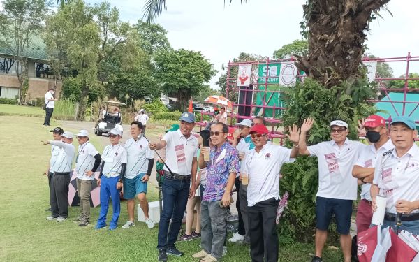 ภาพบรรยากาศกิจกรรมกอล์ฟ 8 เกียร์