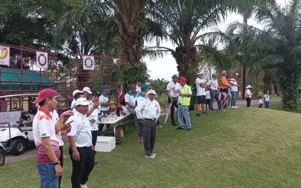 ภาพบรรยากาศกิจกรรมกอล์ฟ 8 เกียร์