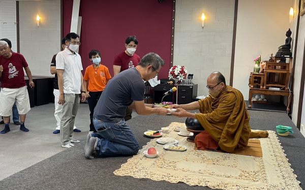 ภาพบรรยากาศสนทนาธรรมและพบปะสังสรรค์ รุ่น 18