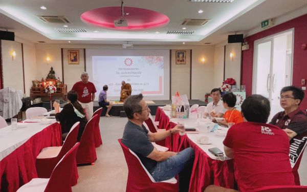 ภาพบรรยากาศสนทนาธรรมและพบปะสังสรรค์ รุ่น 18