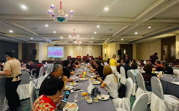 ภาพบรรยากาศงานเลี้ยงรุ่น 15 