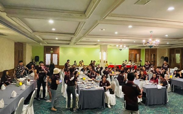 ภาพบรรยากาศงานเลี้ยงรุ่น 15 