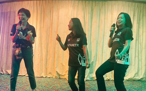 ภาพบรรยากาศงานเลี้ยงรุ่น 15 