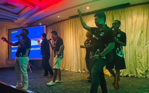 ภาพบรรยากาศงานเลี้ยงรุ่น 15 