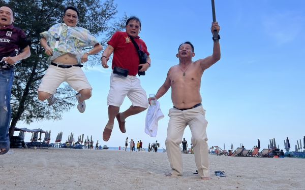 ภาพบรรยากาศงานเลี้ยงรุ่น 15 