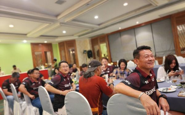 ภาพบรรยากาศงานเลี้ยงรุ่น 15 