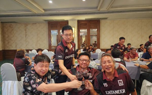 ภาพบรรยากาศงานเลี้ยงรุ่น 15 