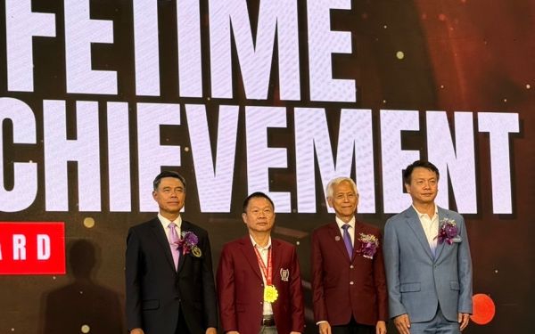 พิธีเชิดชูเกียรติผู้ได้รับรางวัลนักศึกษาเก่าเกียรติยศ (LIFETIME ACHIEVEMENT AWARD) และพิธีประกาศเกียรติคุณผู้ได้รับรางวัล LIFETIME SOCIETAL DEDICATION AWARD