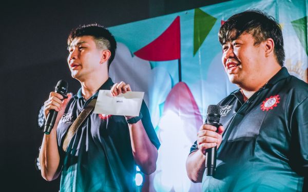 กิจกรรมงานเหล็กตะวันออก และ กิจกรรมรดน้ำดำหัว