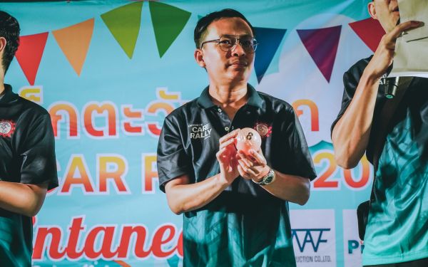 กิจกรรมงานเหล็กตะวันออก และ กิจกรรมรดน้ำดำหัว