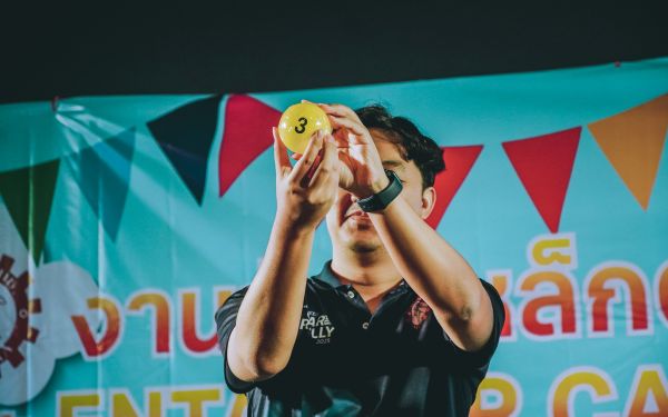 กิจกรรมงานเหล็กตะวันออก และ กิจกรรมรดน้ำดำหัว