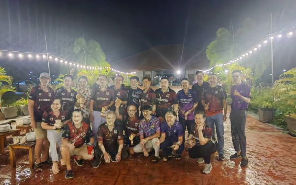 กิจกรรมงานเหล็กตะวันออก และ กิจกรรมรดน้ำดำหัว