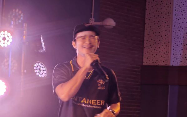 กิจกรรมงานเหล็กตะวันออก และ กิจกรรมรดน้ำดำหัว