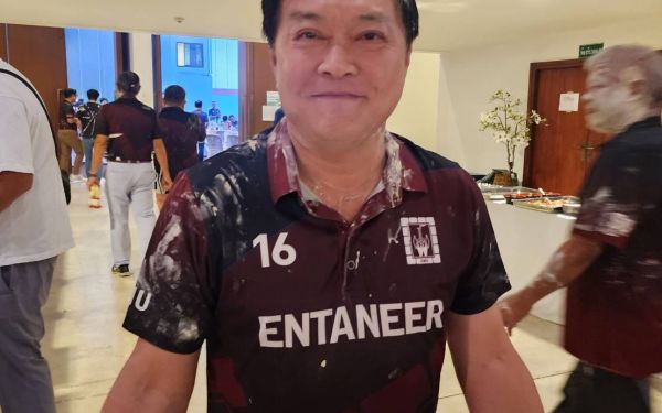 กิจกรรมงานเหล็กตะวันออก และ กิจกรรมรดน้ำดำหัว