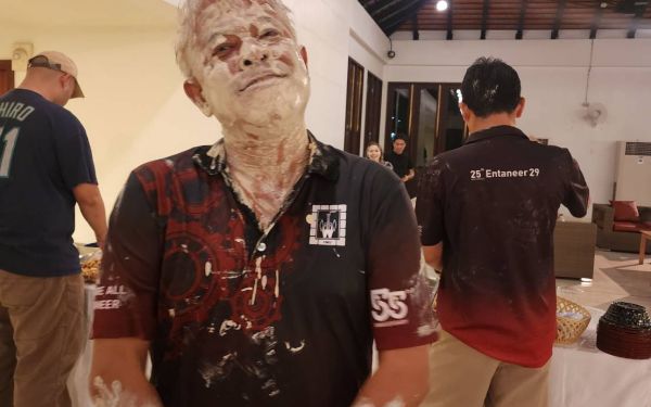 กิจกรรมงานเหล็กตะวันออก และ กิจกรรมรดน้ำดำหัว