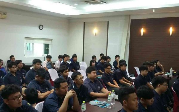 1 มิ.ย. 61 ภาพบรรยากาศการปฐมนิเทศนักศึกษาฝึกงาน ประจำปีการศึกษา 2561