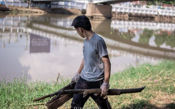 23-11-61 วิศวฯบำเพ็ญ : เก็บกระทง ณ ริมน้ำปิง