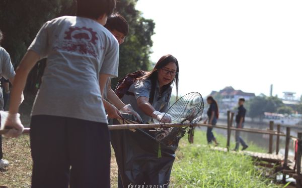 23-11-61 วิศวฯบำเพ็ญ : เก็บกระทง ณ ริมน้ำปิง