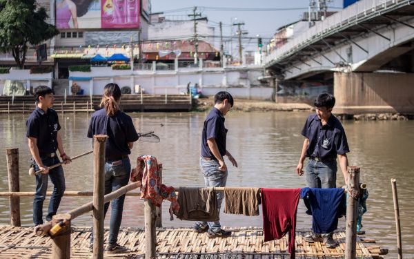 23-11-61 วิศวฯบำเพ็ญ : เก็บกระทง ณ ริมน้ำปิง