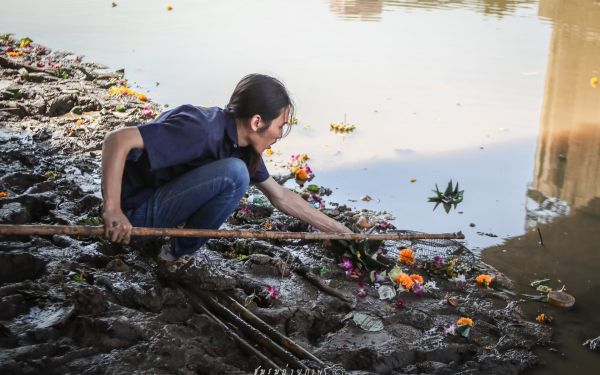 23-11-61 วิศวฯบำเพ็ญ : เก็บกระทง ณ ริมน้ำปิง